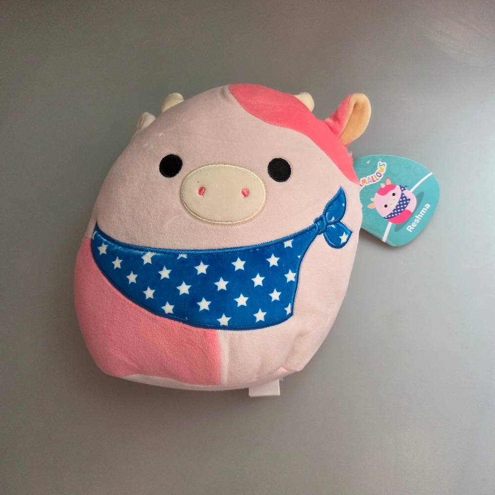 Squishmallows Reshma Strawberry Cow Pink Plush Blue Bandana Stars 8 Inch NWT